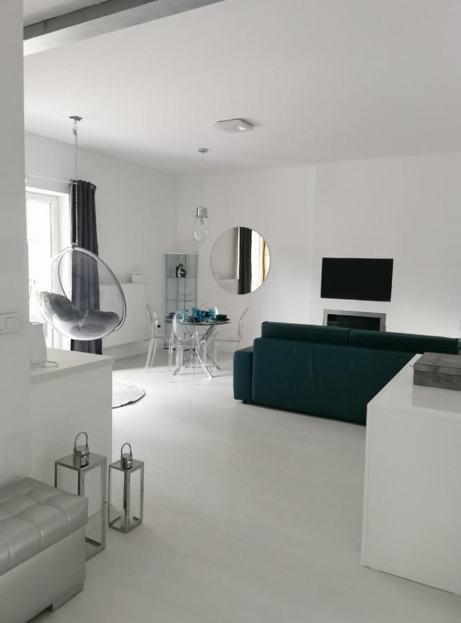 Przytulny Apartament Z Kominkiem Przy Jeziorze Borne Sulinowo Exterior photo